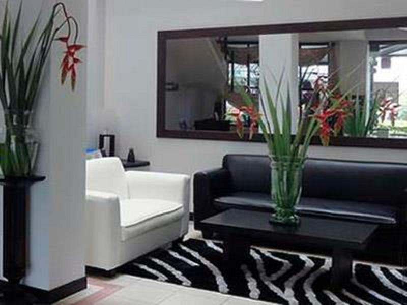 מדיין Hotel Estadio Real מראה חיצוני תמונה
