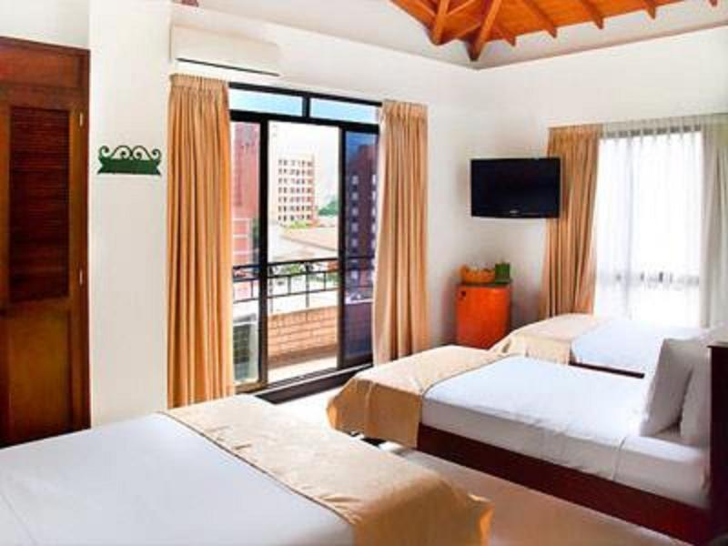 מדיין Hotel Estadio Real מראה חיצוני תמונה