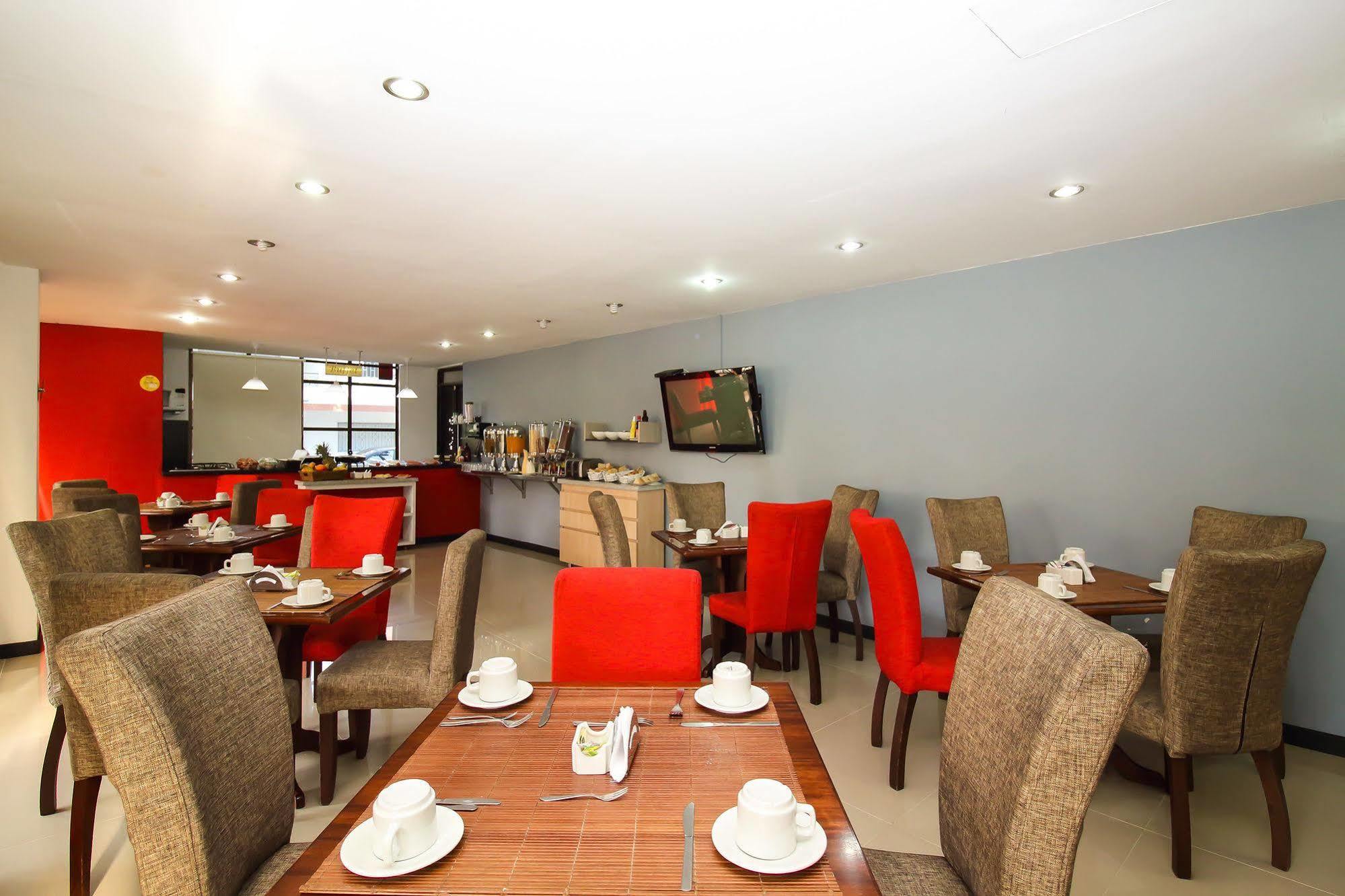 מדיין Hotel Estadio Real מראה חיצוני תמונה